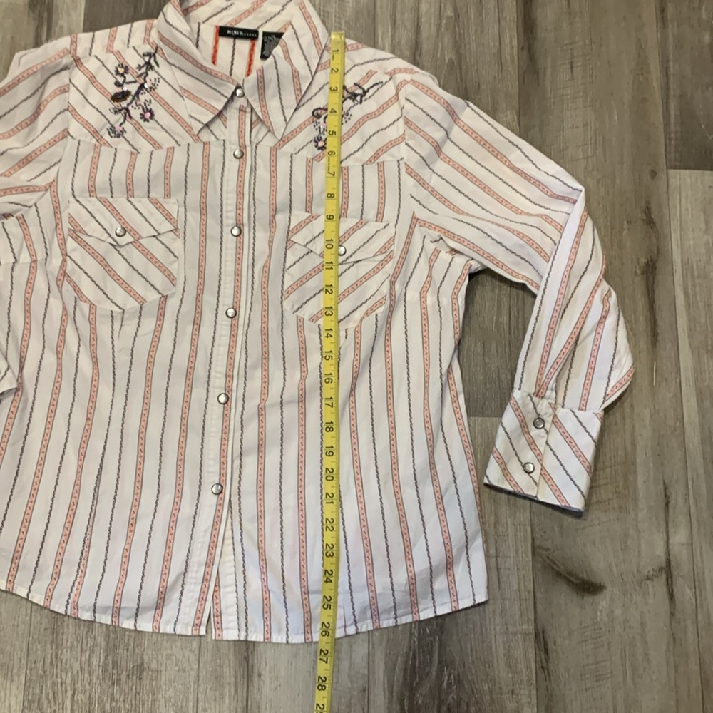MIXIT 1X Beaded In The Front And Back Pearl Button Down Long Sleeve Lightweight - Picture 9 of 13